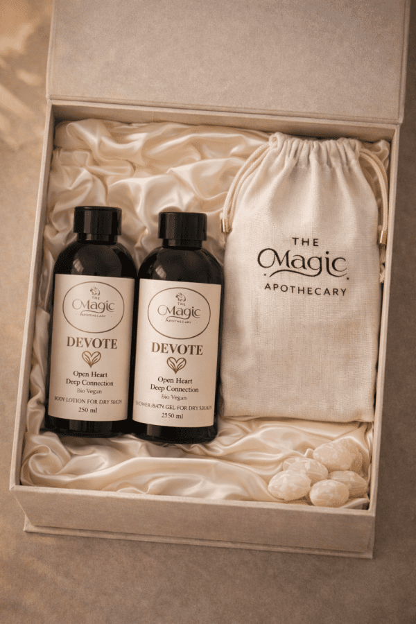 Set Devote en caja regalo con interior satinado y bolsa de The Magic Apothecary